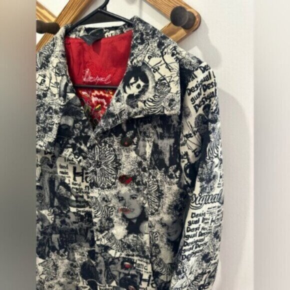 RARE - VINTAGE Desigual Black and White Graphic Women's Coat - Picture 6 of 16